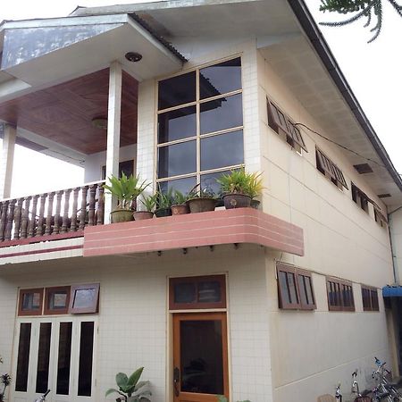 Joy Hotel Nyaung Shwe Extérieur photo