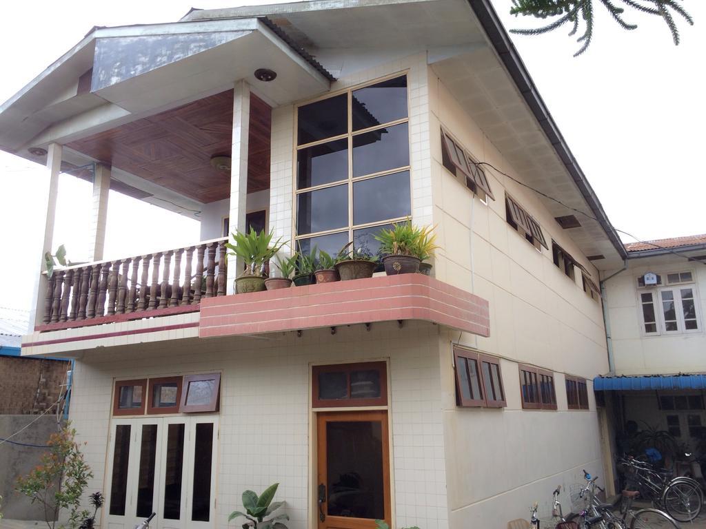 Joy Hotel Nyaung Shwe Extérieur photo